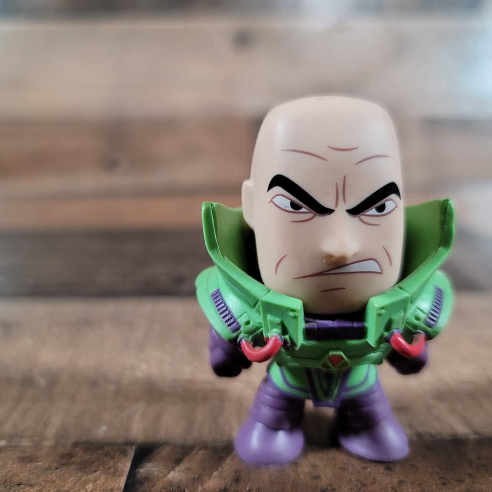 Funko Mystery Mini DC Comics Super Heroes Luther Vinyl Figure